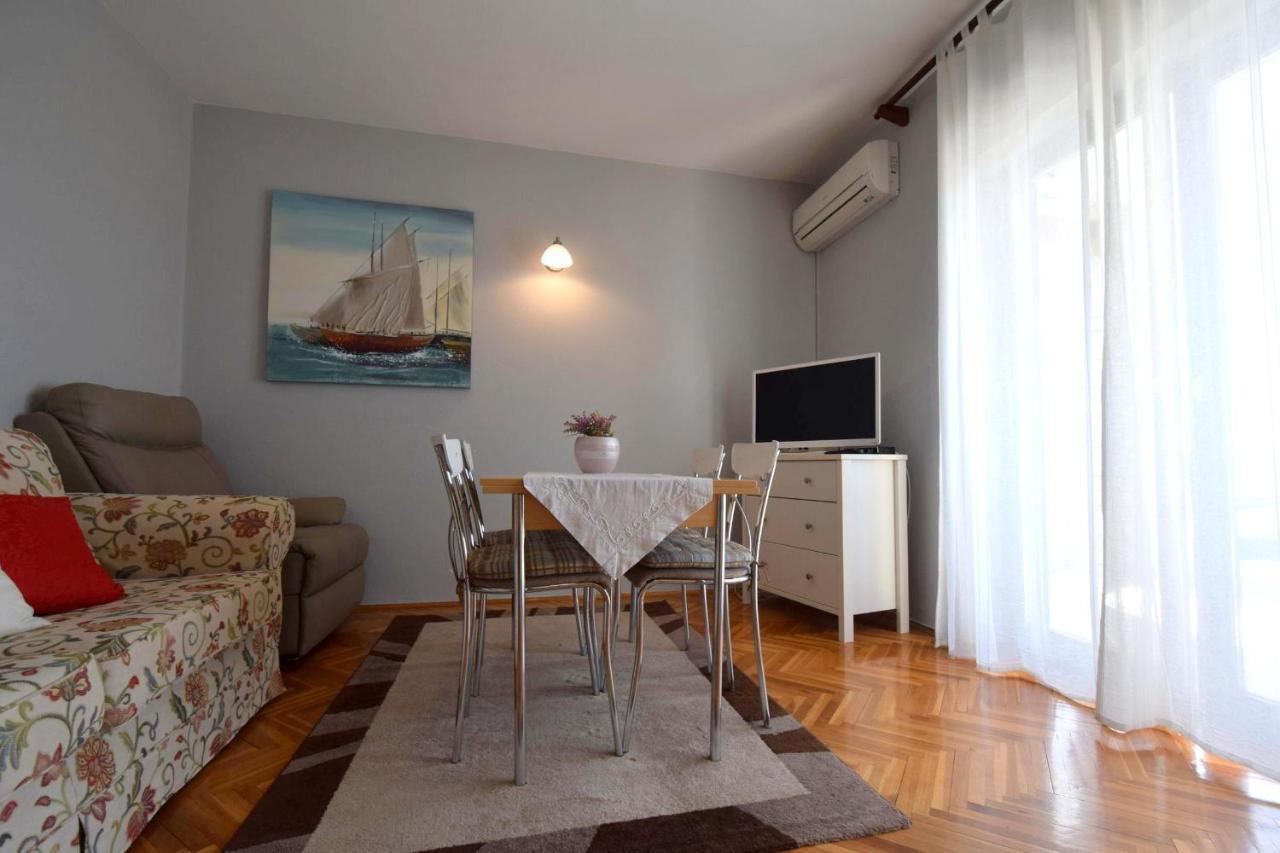 Apartment Mila Malinska Buitenkant foto