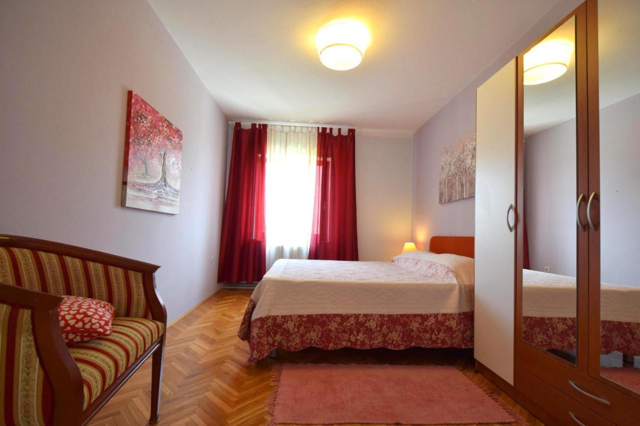 Apartment Mila Malinska Buitenkant foto