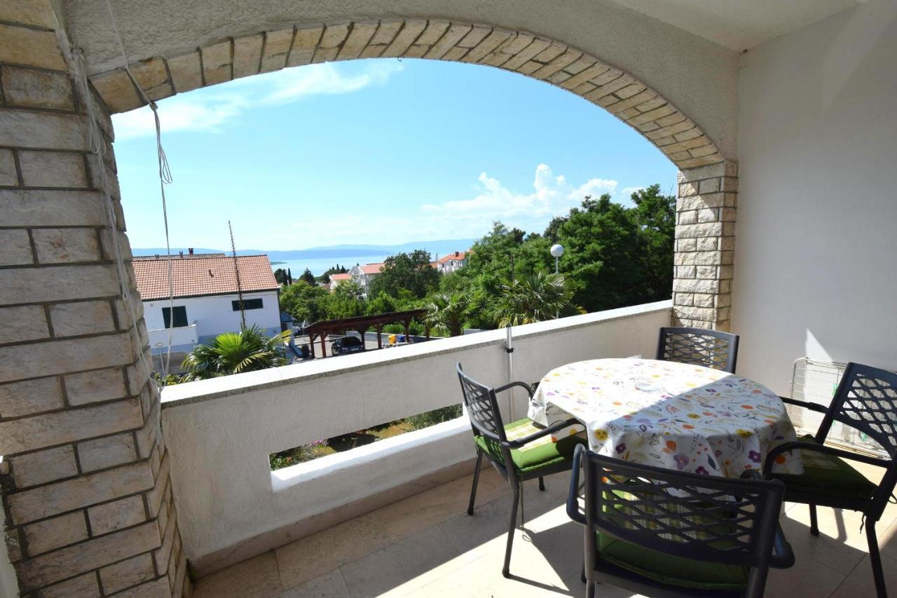 Apartment Mila Malinska Buitenkant foto