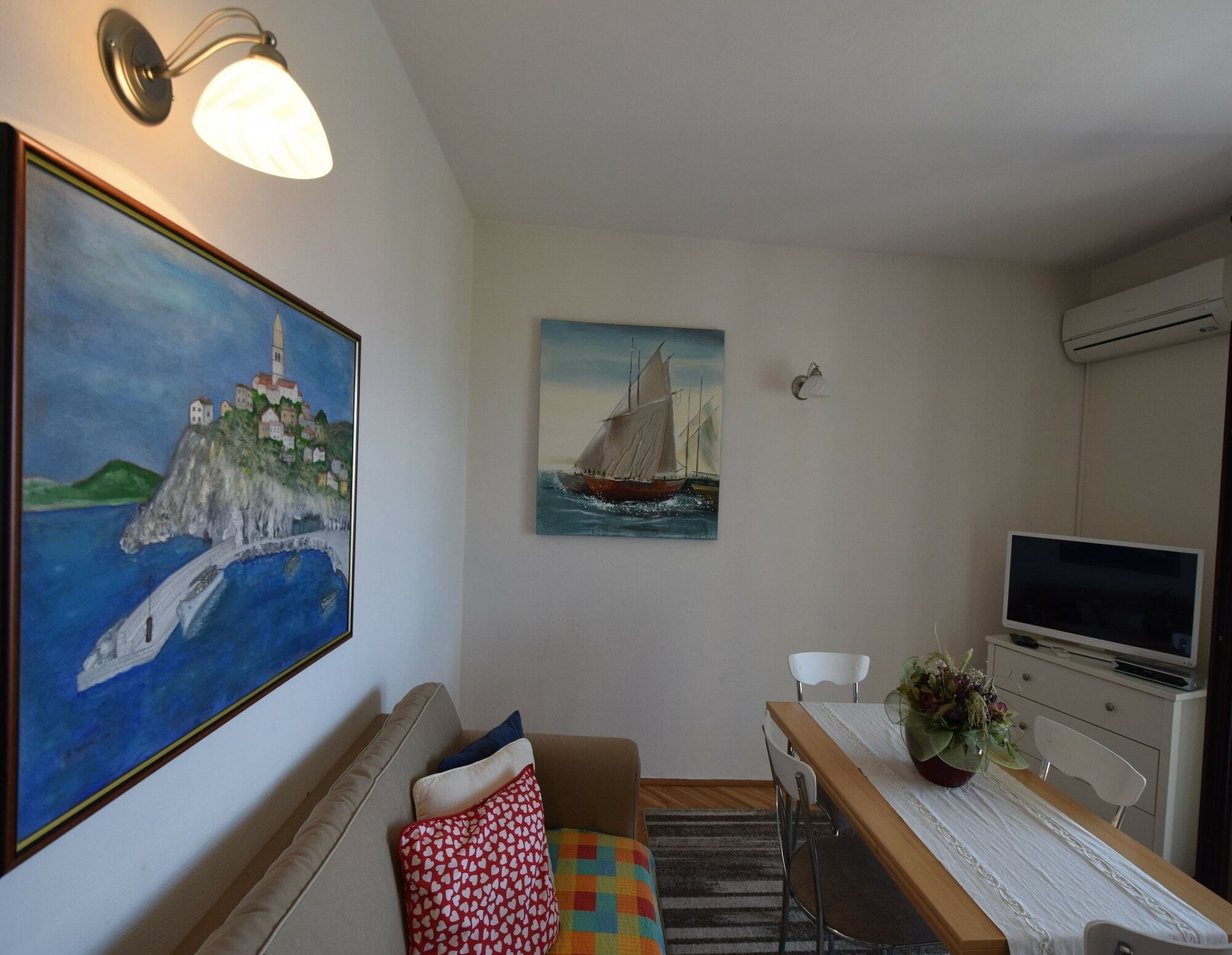 Apartment Mila Malinska Buitenkant foto